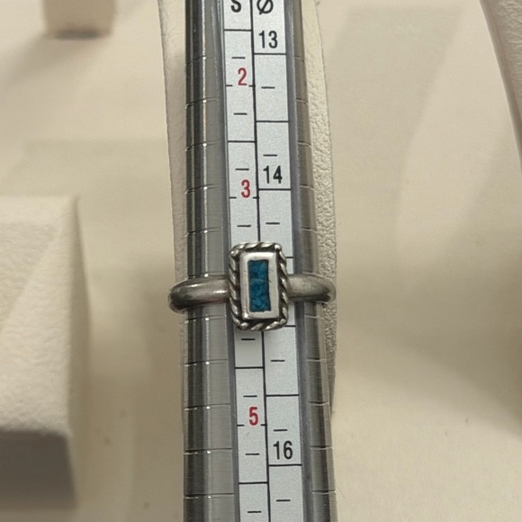 π΅β¨ VINTAGE 1980 Sterling Silver Turquoise Cross Set β Ring Sz 4 + Stud Earrings - Picture 4 of 13